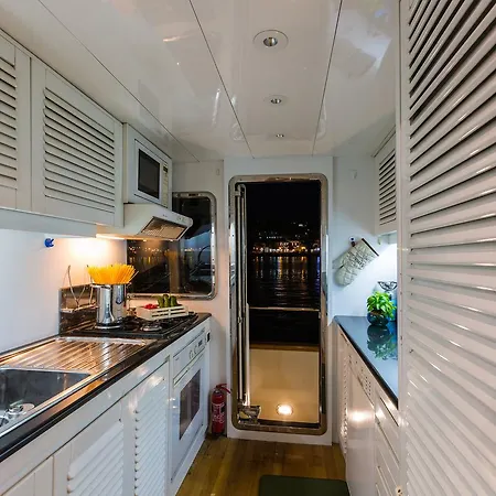 Botel Luxury Yacht Alexandros