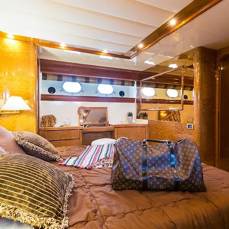Luxury Yacht Alexandros Rethymno